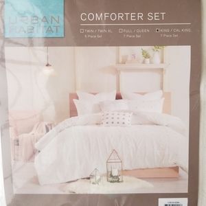 Urban Habitat comforter set king/cal king